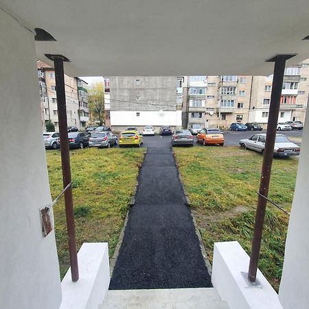 Near Center Διαμέρισμα Petroşani Εξωτερικό φωτογραφία