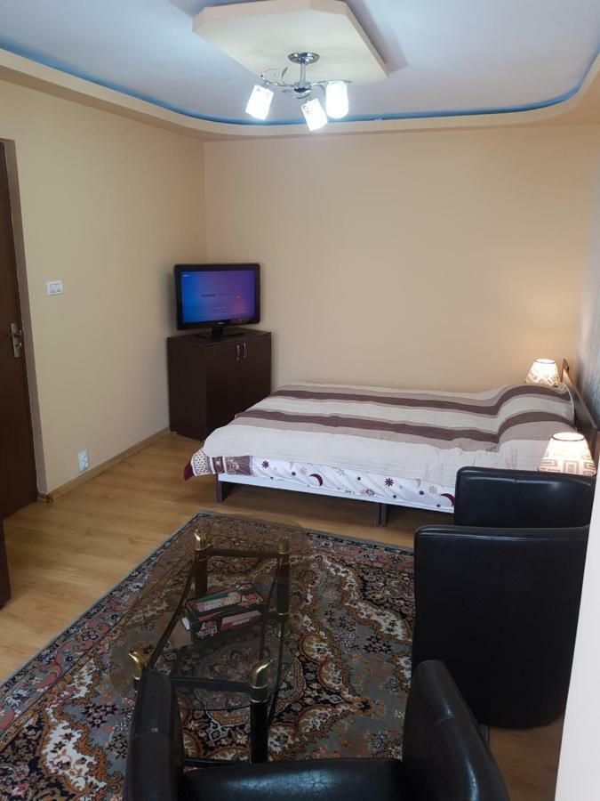 Near Center Διαμέρισμα Petroşani Εξωτερικό φωτογραφία